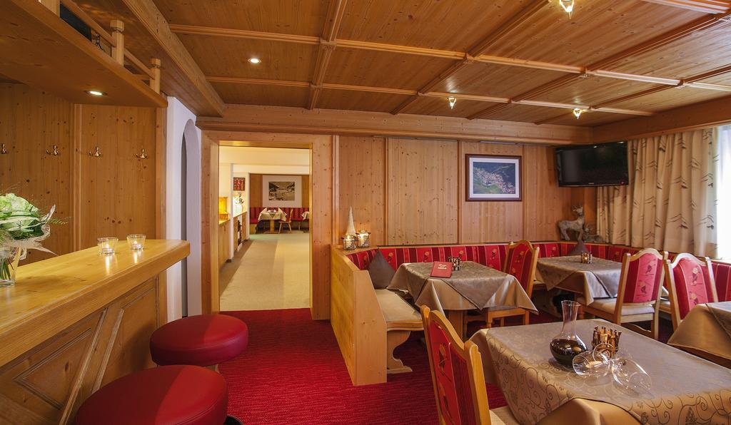 Hotel Garni Chasa Sulai Ischgl Bagian luar foto