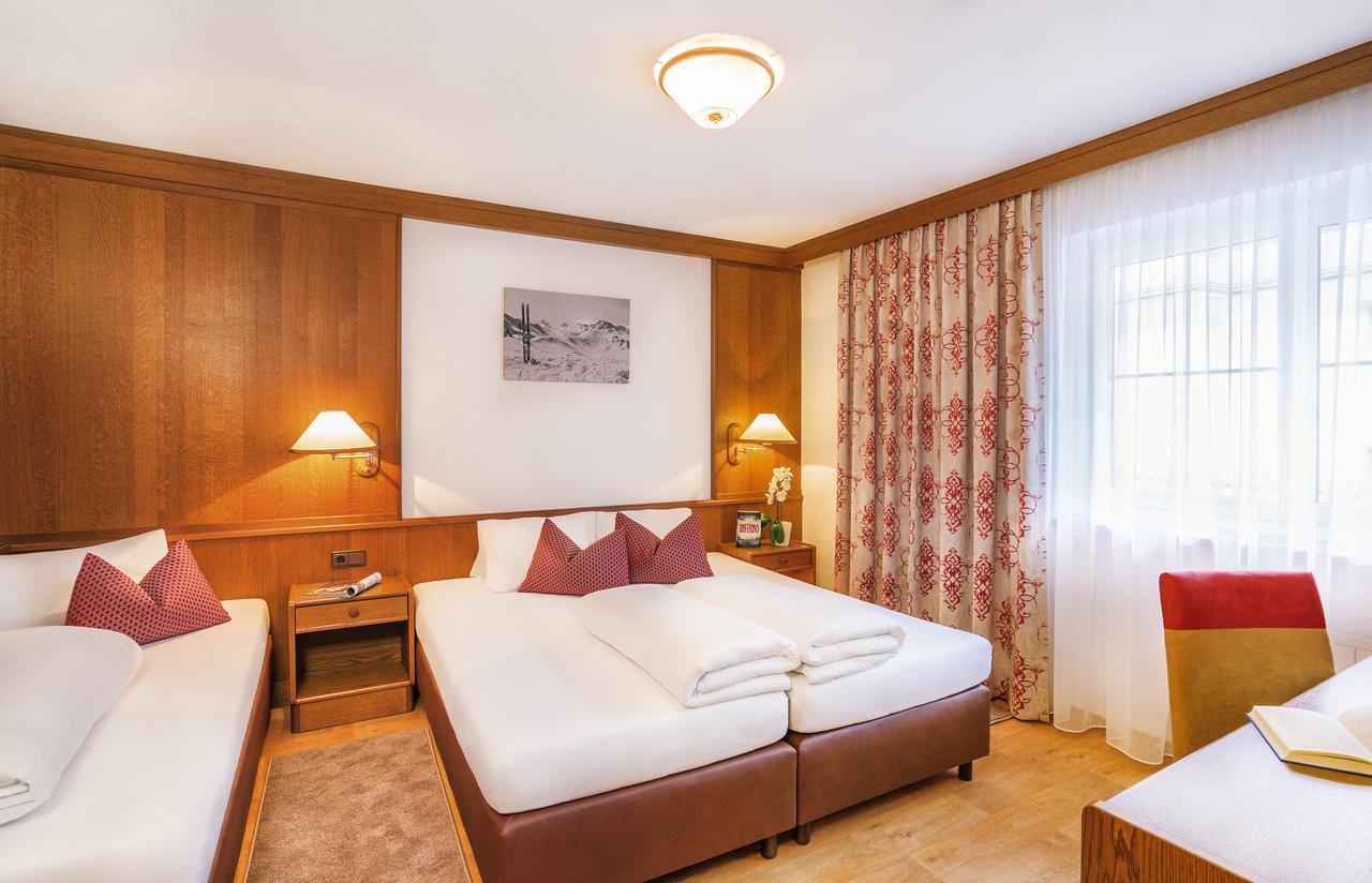 Hotel Garni Chasa Sulai Ischgl Bagian luar foto